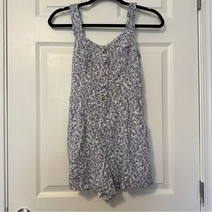Hollister Romper small
